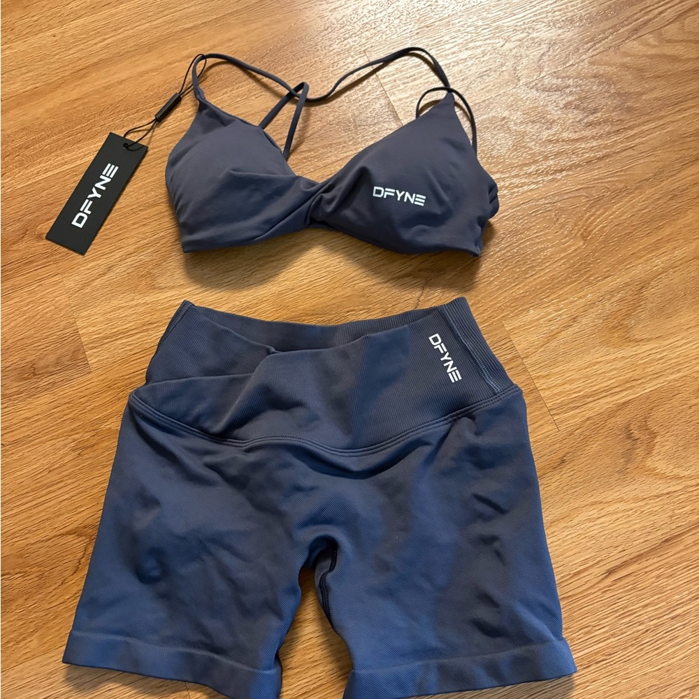 DFYNE Blue Sports Bra and Shorts Set